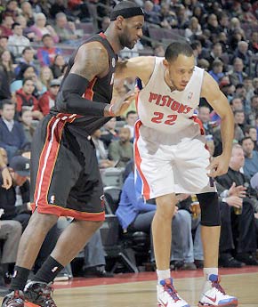 同时也再次 同时也再次